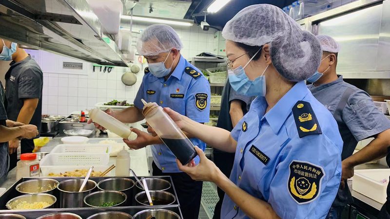 低筋面粉的选择：蛋糕制作中的关键因素**